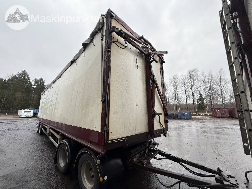 Parator ST 18-20 - Puutavaraperävaunu: kuva Parator ST 18-20 - Puutavaraperävaunu Parator ST 18-20 - Puutavaraperävaunu: kuva Parator ST 18-20 - Puutavaraperävaunu