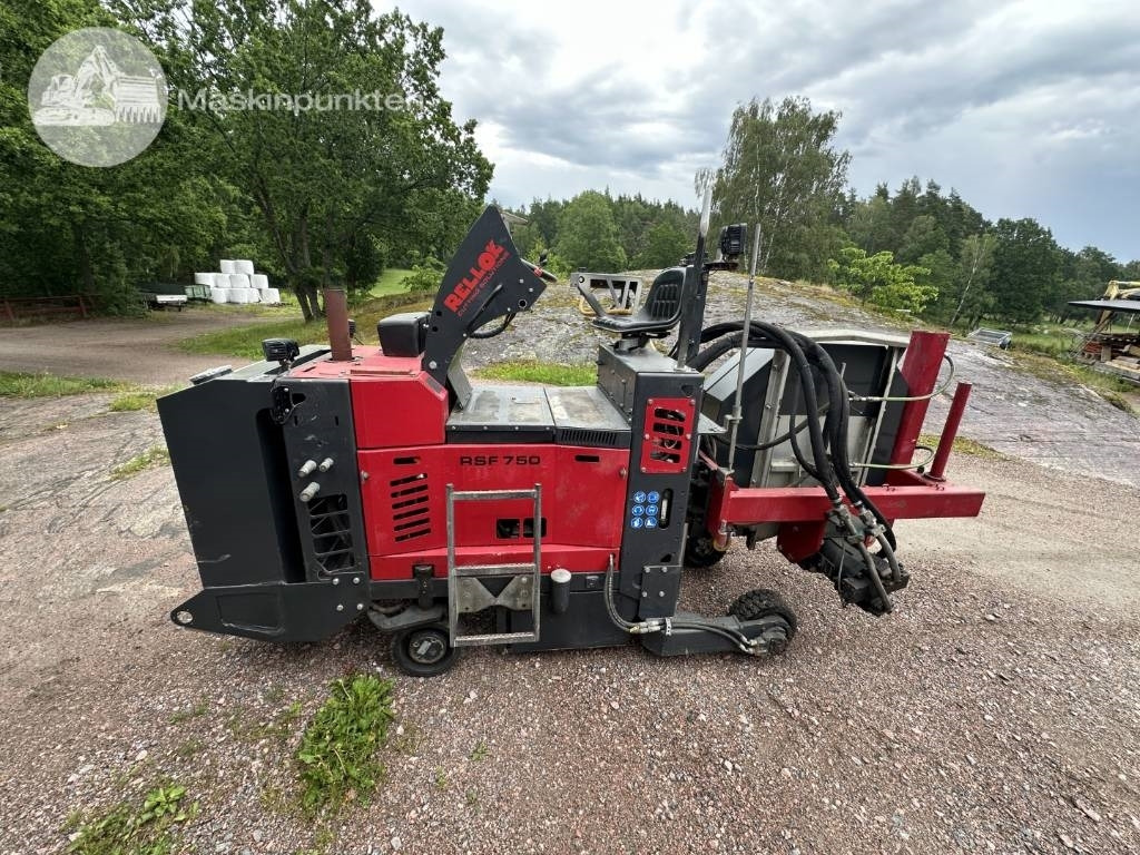 Rellock RSF 750 - Ojankaivuukone: kuva Rellock RSF 750 - Ojankaivuukone Rellock RSF 750 - Ojankaivuukone: kuva Rellock RSF 750 - Ojankaivuukone