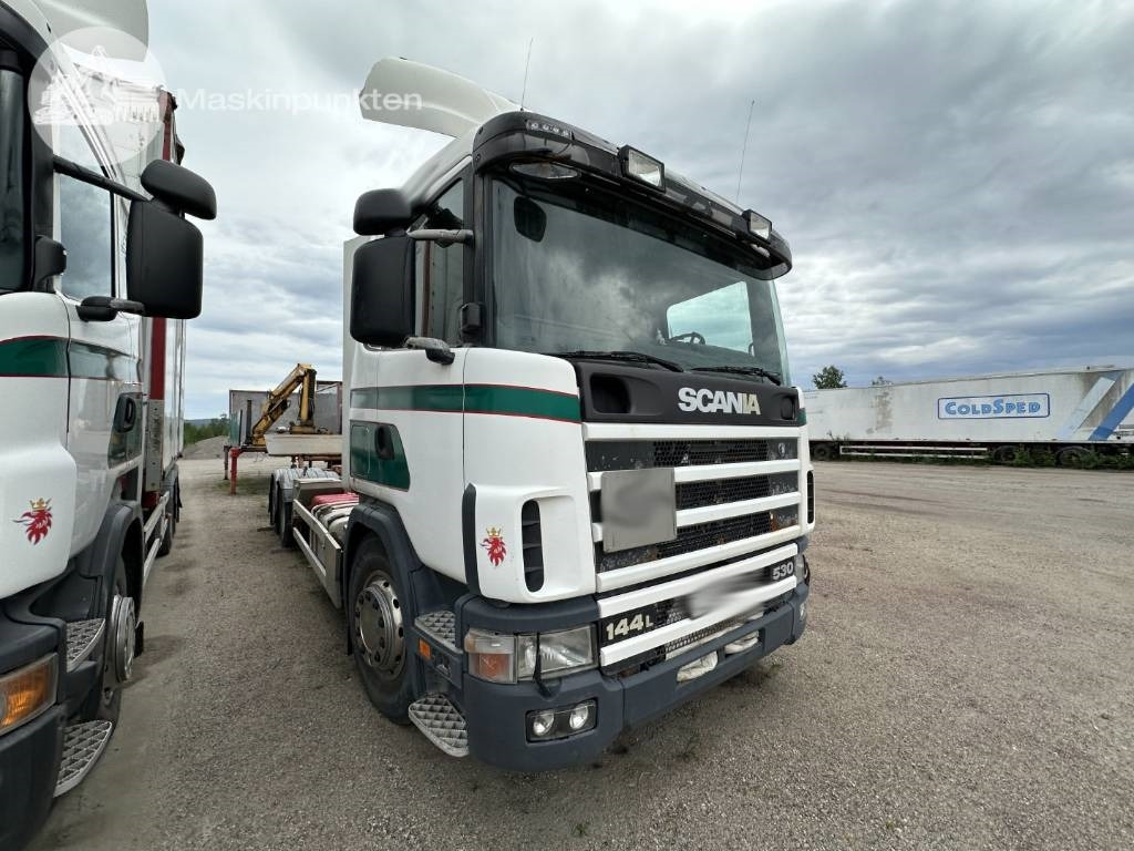 Scania R 124 LB - Konttialus/ Vaihtokuormatilat kuorma-auto: kuva Scania R 124 LB - Konttialus/ Vaihtokuormatilat kuorma-auto Scania R 124 LB - Konttialus/ Vaihtokuormatilat kuorma-auto: kuva Scania R 124 LB - Konttialus/ Vaihtokuormatilat kuorma-auto