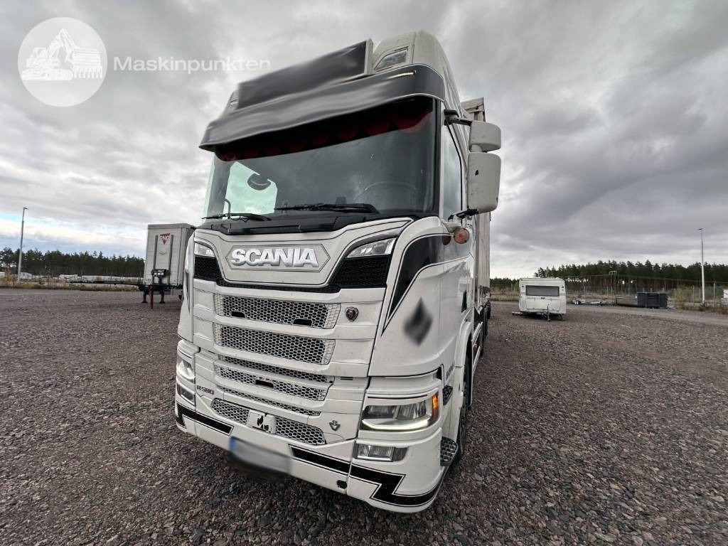 Scania R 580 - Konttialus/ Vaihtokuormatilat kuorma-auto: kuva Scania R 580 - Konttialus/ Vaihtokuormatilat kuorma-auto Scania R 580 - Konttialus/ Vaihtokuormatilat kuorma-auto: kuva Scania R 580 - Konttialus/ Vaihtokuormatilat kuorma-auto