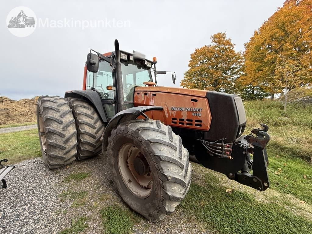 Valtra Valmet 8350-4 - Traktori: kuva Valtra Valmet 8350-4 - Traktori Valtra Valmet 8350-4 - Traktori: kuva Valtra Valmet 8350-4 - Traktori