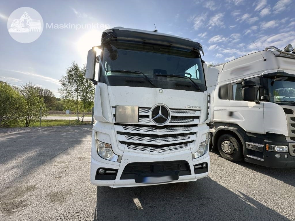 Mercedes-Benz Actros 2545 - Vetopöytäauto: kuva Mercedes-Benz Actros 2545 - Vetopöytäauto Mercedes-Benz Actros 2545 - Vetopöytäauto: kuva Mercedes-Benz Actros 2545 - Vetopöytäauto