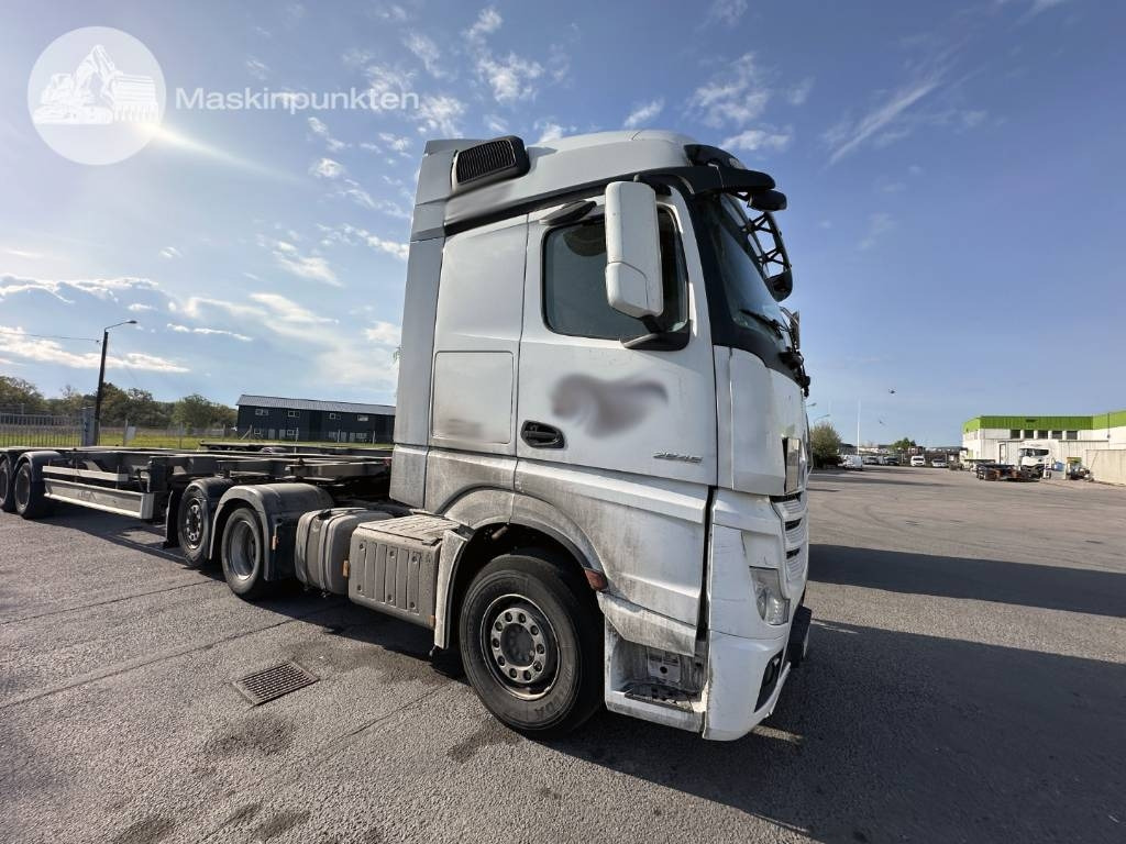 Mercedes-Benz Actros 2545 - Vetopöytäauto: kuva Mercedes-Benz Actros 2545 - Vetopöytäauto Mercedes-Benz Actros 2545 - Vetopöytäauto: kuva Mercedes-Benz Actros 2545 - Vetopöytäauto