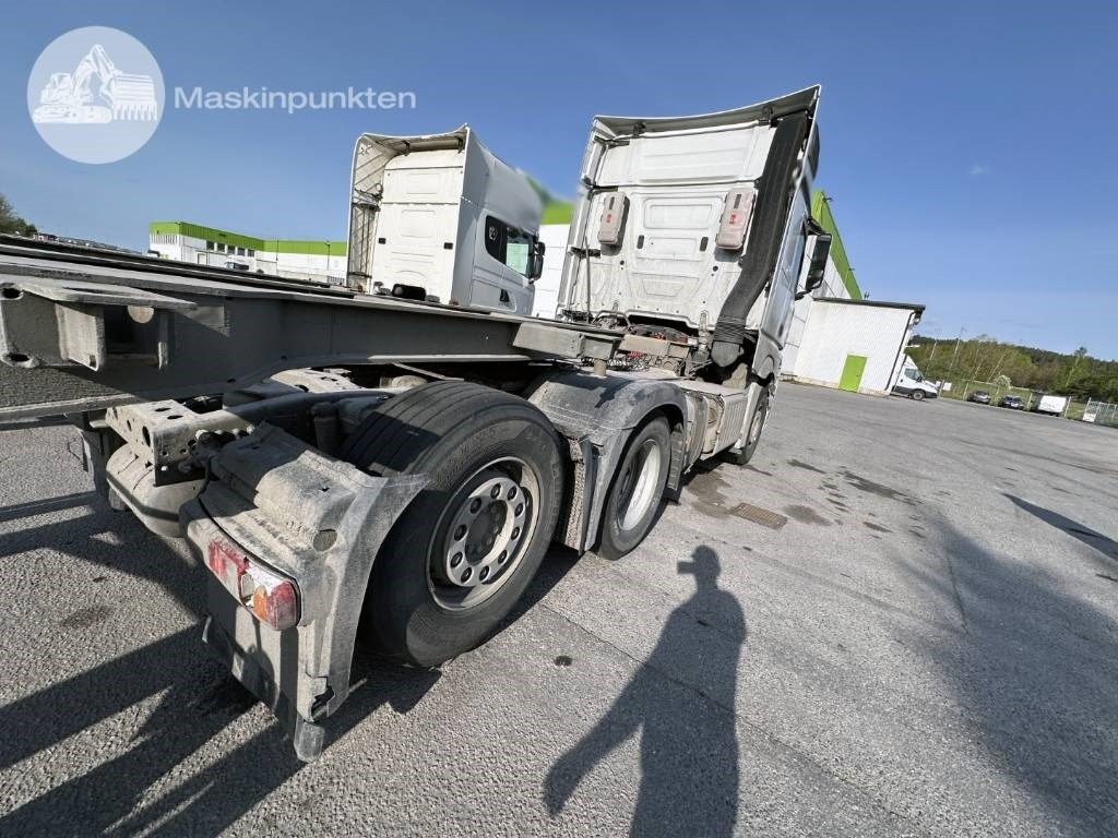 Mercedes-Benz Actros 2545 - Vetopöytäauto: kuva Mercedes-Benz Actros 2545 - Vetopöytäauto Mercedes-Benz Actros 2545 - Vetopöytäauto: kuva Mercedes-Benz Actros 2545 - Vetopöytäauto