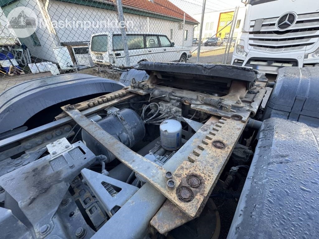 Vetopöytäauto Mercedes-Benz Actros 963-4-D: kuva Vetopöytäauto Mercedes-Benz Actros 963-4-D
