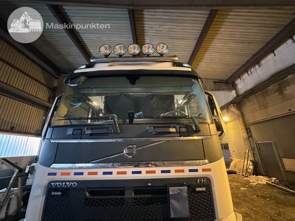 Vetopöytäauto Volvo FH 500 TMA: kuva Vetopöytäauto Volvo FH 500 TMA