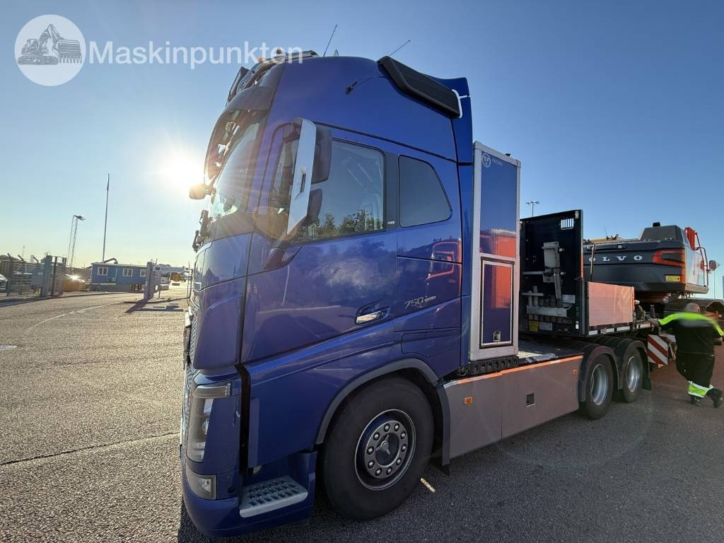 Volvo FH 750  - Vetopöytäauto: kuva Volvo FH 750  - Vetopöytäauto Volvo FH 750  - Vetopöytäauto: kuva Volvo FH 750  - Vetopöytäauto