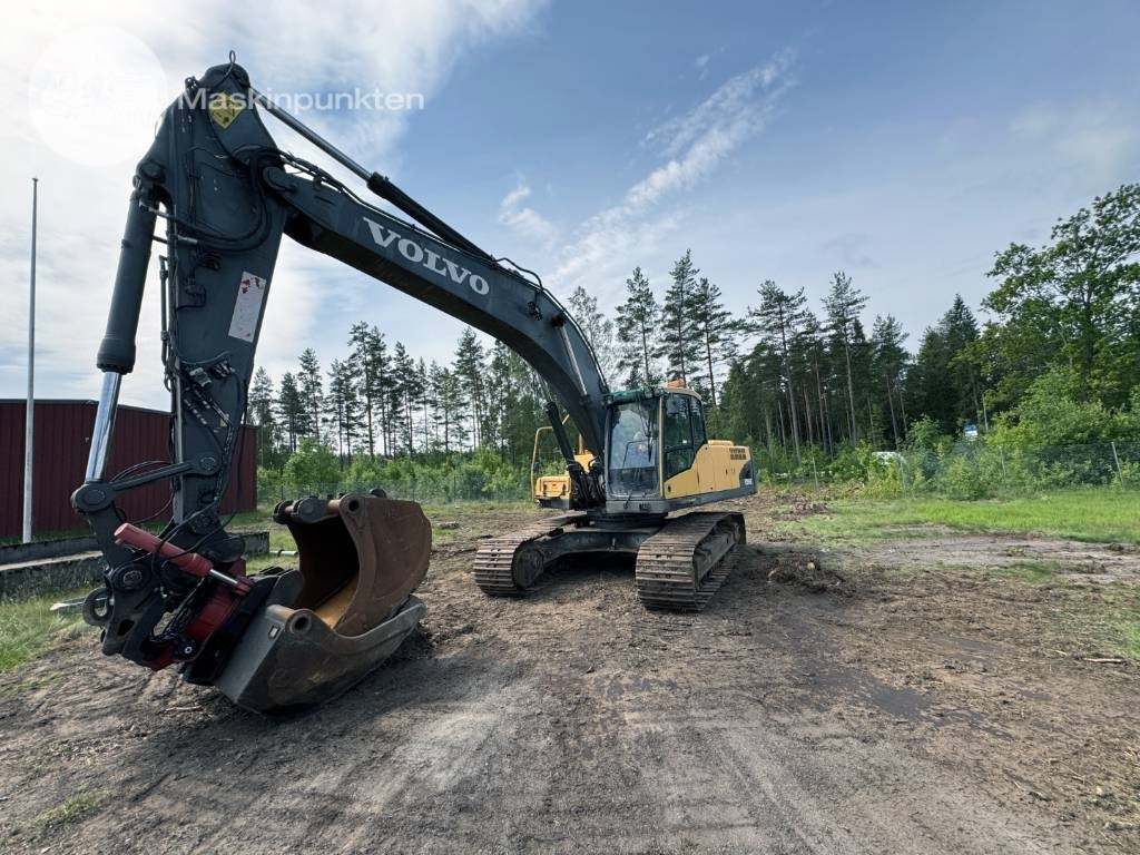 Volvo EC 290 C L - Telakaivukone: kuva Volvo EC 290 C L - Telakaivukone Volvo EC 290 C L - Telakaivukone: kuva Volvo EC 290 C L - Telakaivukone