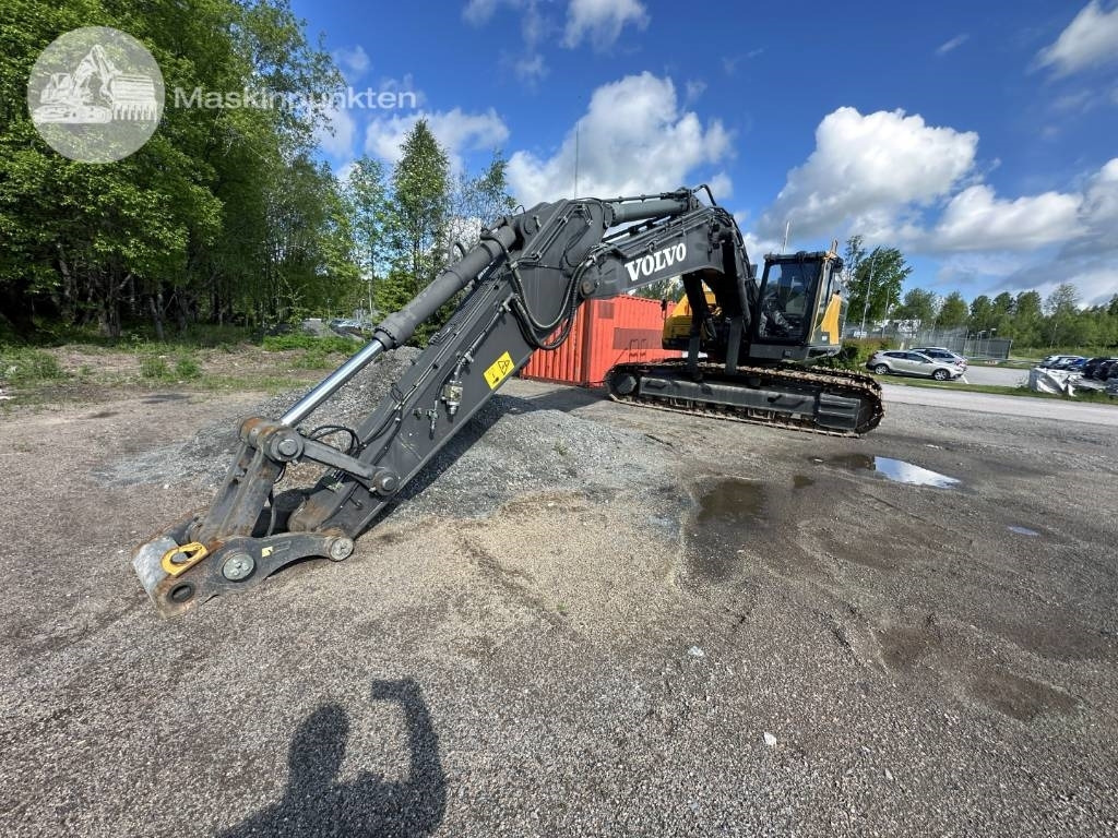 Volvo EC 380 EL - Telakaivukone: kuva Volvo EC 380 EL - Telakaivukone Volvo EC 380 EL - Telakaivukone: kuva Volvo EC 380 EL - Telakaivukone