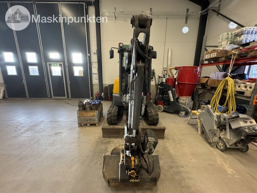 Volvo ECR 25 D - Minikuormaaja: kuva Volvo ECR 25 D - Minikuormaaja Volvo ECR 25 D - Minikuormaaja: kuva Volvo ECR 25 D - Minikuormaaja