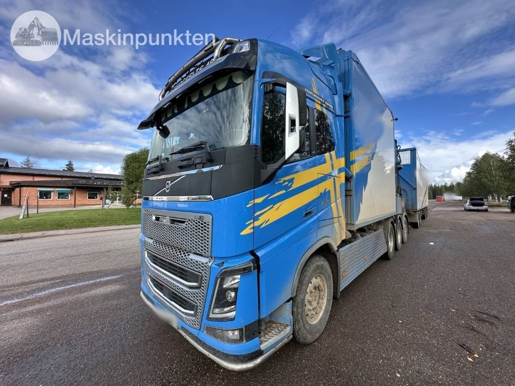 Volvo FH 16 750 - Lava-kuorma-auto, Nosturiauto: kuva Volvo FH 16 750 - Lava-kuorma-auto, Nosturiauto Volvo FH 16 750 - Lava-kuorma-auto, Nosturiauto: kuva Volvo FH 16 750 - Lava-kuorma-auto, Nosturiauto