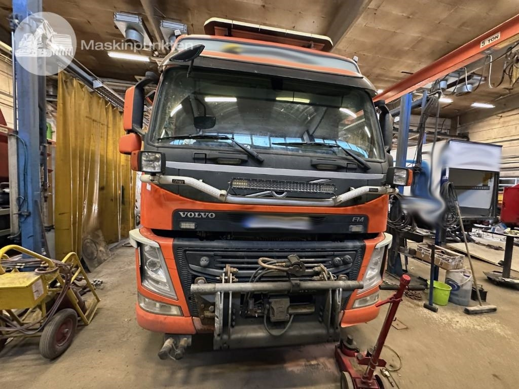 Volvo FM 460 LAXO TMA - Konttialus/ Vaihtokuormatilat kuorma-auto: kuva Volvo FM 460 LAXO TMA - Konttialus/ Vaihtokuormatilat kuorma-auto Volvo FM 460 LAXO TMA - Konttialus/ Vaihtokuormatilat kuorma-auto: kuva Volvo FM 460 LAXO TMA - Konttialus/ Vaihtokuormatilat kuorma-auto