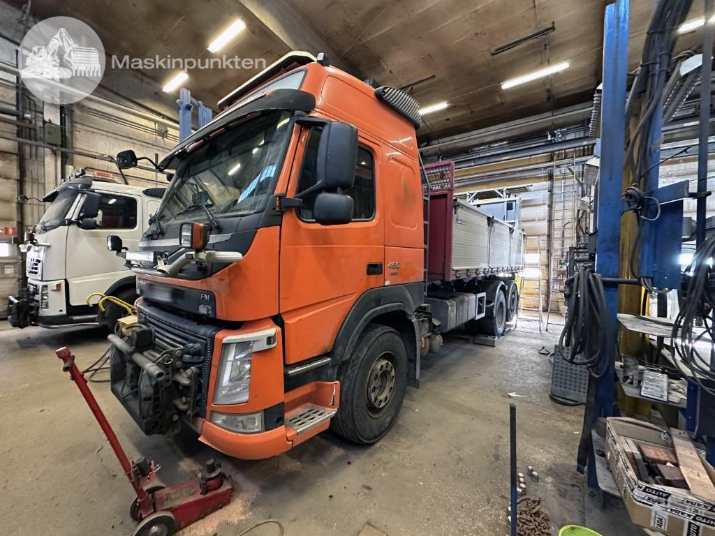Volvo FM 460 LAXO TMA - Konttialus/ Vaihtokuormatilat kuorma-auto: kuva Volvo FM 460 LAXO TMA - Konttialus/ Vaihtokuormatilat kuorma-auto Volvo FM 460 LAXO TMA - Konttialus/ Vaihtokuormatilat kuorma-auto: kuva Volvo FM 460 LAXO TMA - Konttialus/ Vaihtokuormatilat kuorma-auto