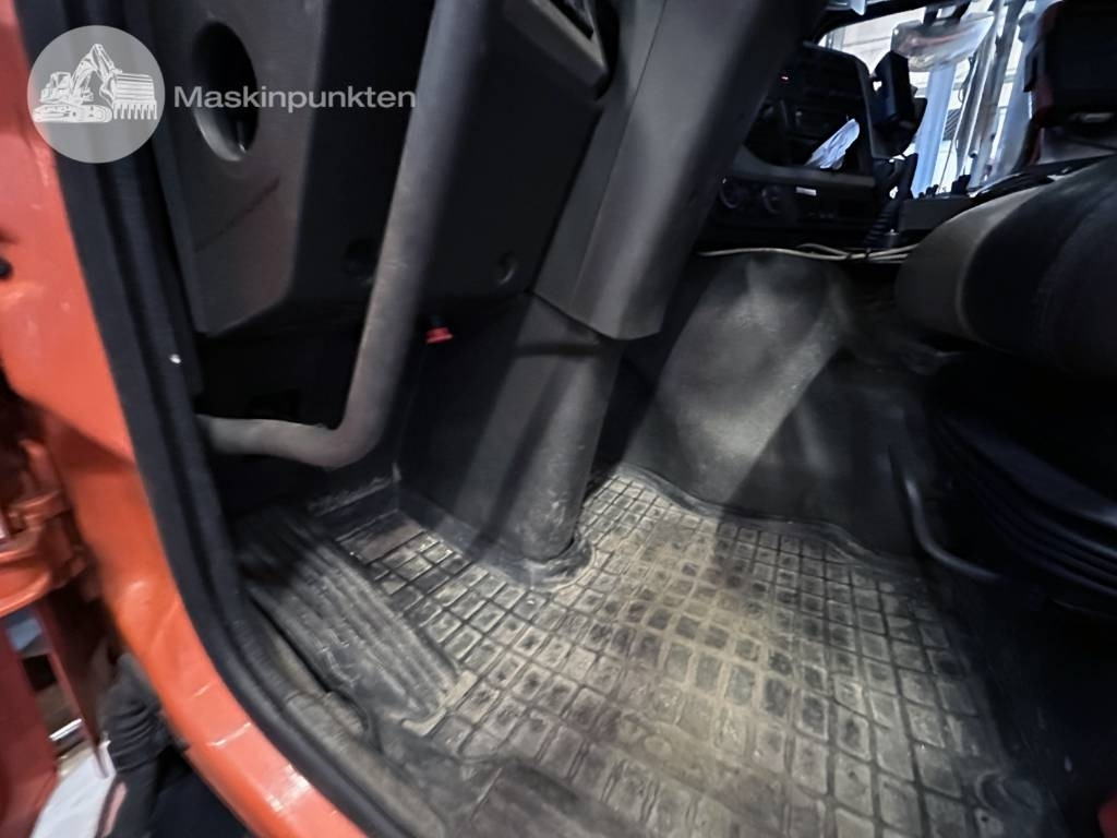 Konttialus/ Vaihtokuormatilat kuorma-auto Volvo FM 460 LAXO TMA: kuva Konttialus/ Vaihtokuormatilat kuorma-auto Volvo FM 460 LAXO TMA