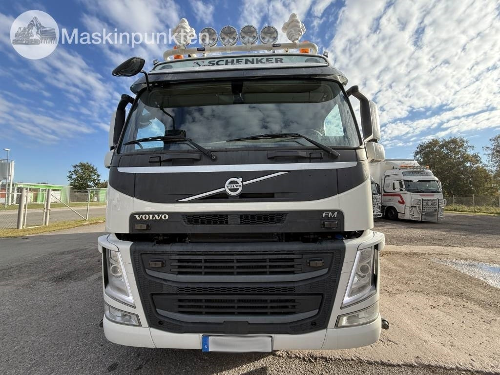 Volvo FM 460 - Konttialus/ Vaihtokuormatilat kuorma-auto: kuva Volvo FM 460 - Konttialus/ Vaihtokuormatilat kuorma-auto Volvo FM 460 - Konttialus/ Vaihtokuormatilat kuorma-auto: kuva Volvo FM 460 - Konttialus/ Vaihtokuormatilat kuorma-auto