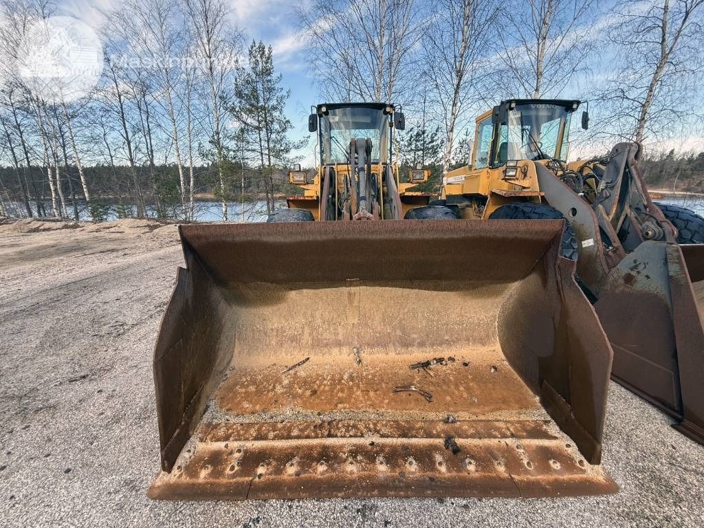 Volvo L 120 C - Pyöräkuormaaja: kuva Volvo L 120 C - Pyöräkuormaaja Volvo L 120 C - Pyöräkuormaaja: kuva Volvo L 120 C - Pyöräkuormaaja