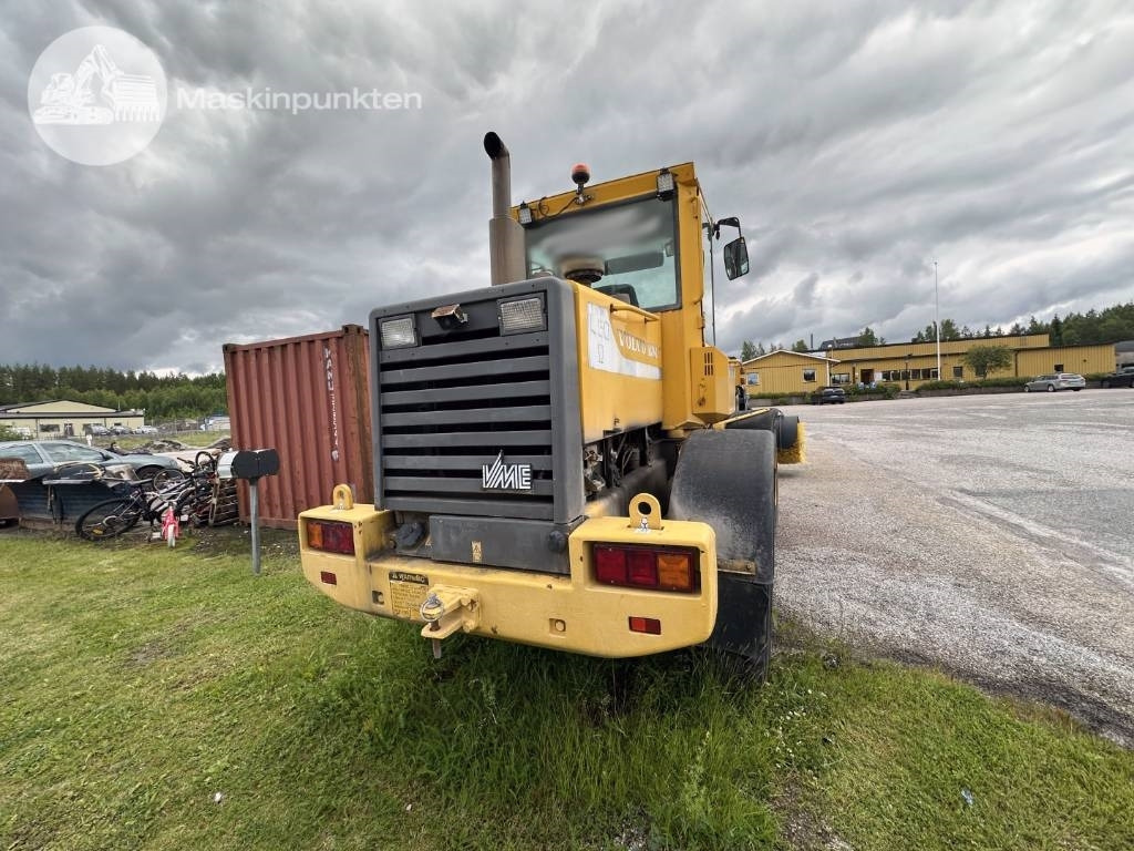 Volvo L 50 B - Pyöräkuormaaja: kuva Volvo L 50 B - Pyöräkuormaaja Volvo L 50 B - Pyöräkuormaaja: kuva Volvo L 50 B - Pyöräkuormaaja