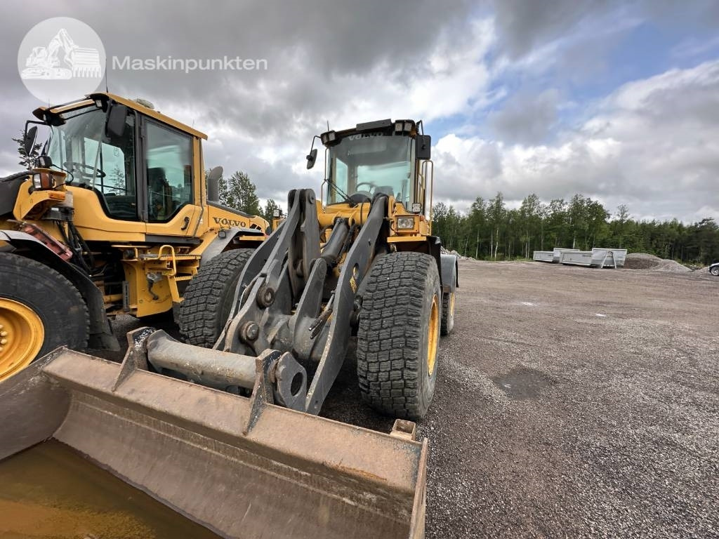 Volvo L 70 D - Pyöräkuormaaja: kuva Volvo L 70 D - Pyöräkuormaaja Volvo L 70 D - Pyöräkuormaaja: kuva Volvo L 70 D - Pyöräkuormaaja