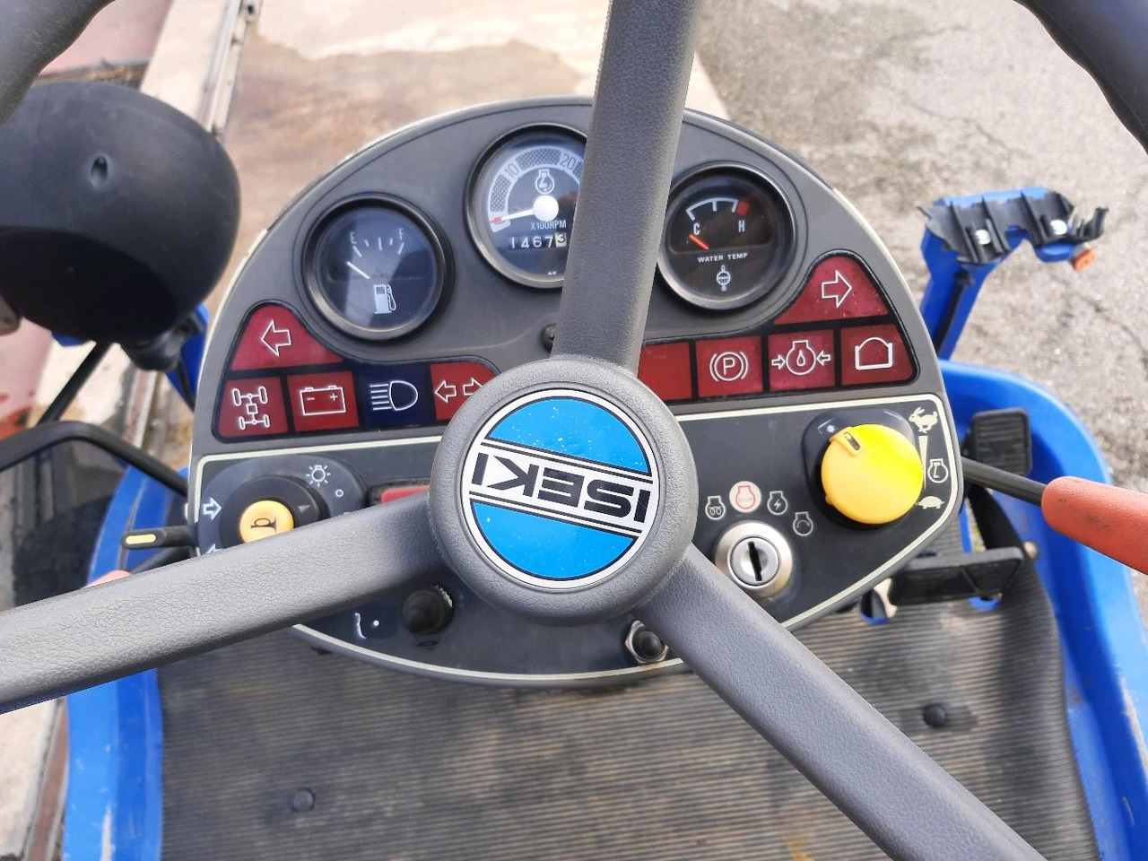 Ruohonleikkuri ISEKI SF370: kuva Ruohonleikkuri ISEKI SF370