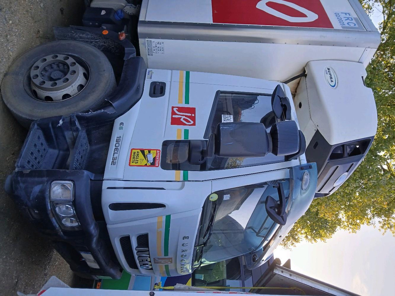 IVECO PORTEUR FRIGO 190E32 - Refrigeraattori kuorma-auto: kuva IVECO PORTEUR FRIGO 190E32 - Refrigeraattori kuorma-auto IVECO PORTEUR FRIGO 190E32 - Refrigeraattori kuorma-auto: kuva IVECO PORTEUR FRIGO 190E32 - Refrigeraattori kuorma-auto