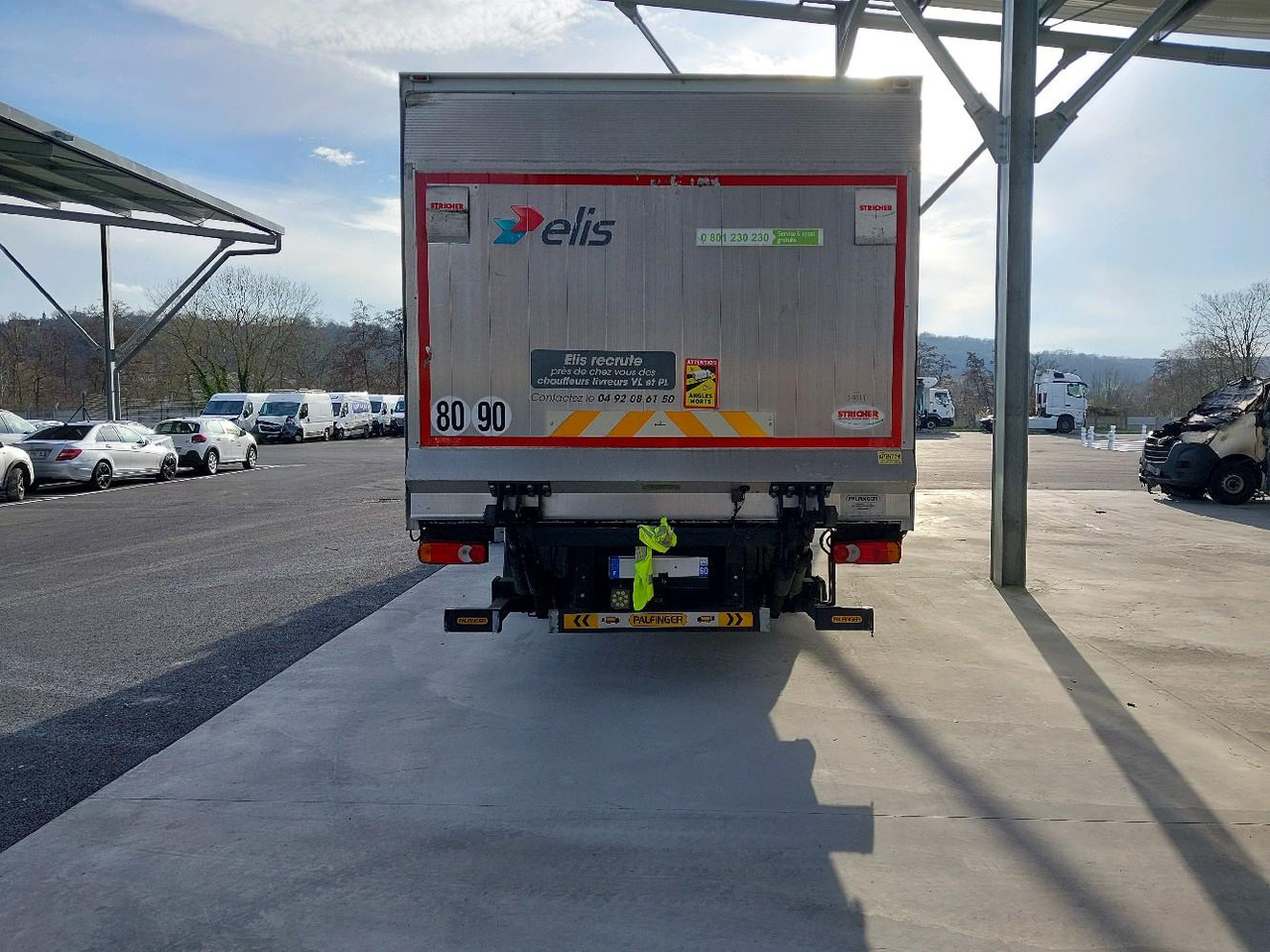 RENAULT D12.240 - Muut kone: kuva RENAULT D12.240 - Muut kone RENAULT D12.240 - Muut kone: kuva RENAULT D12.240 - Muut kone