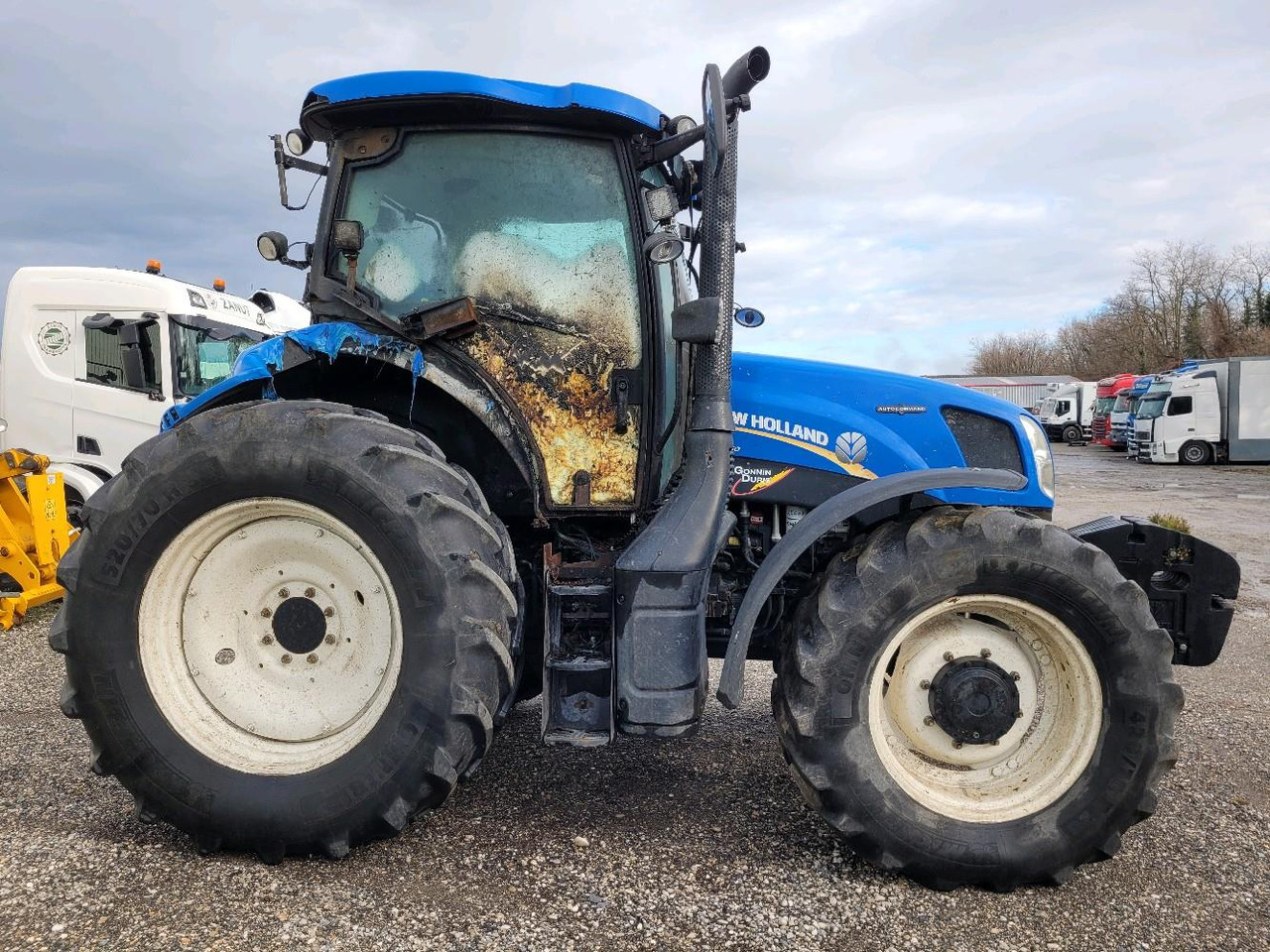 NEW HOLLAND T6.175 - Traktori: kuva NEW HOLLAND T6.175 - Traktori NEW HOLLAND T6.175 - Traktori: kuva NEW HOLLAND T6.175 - Traktori