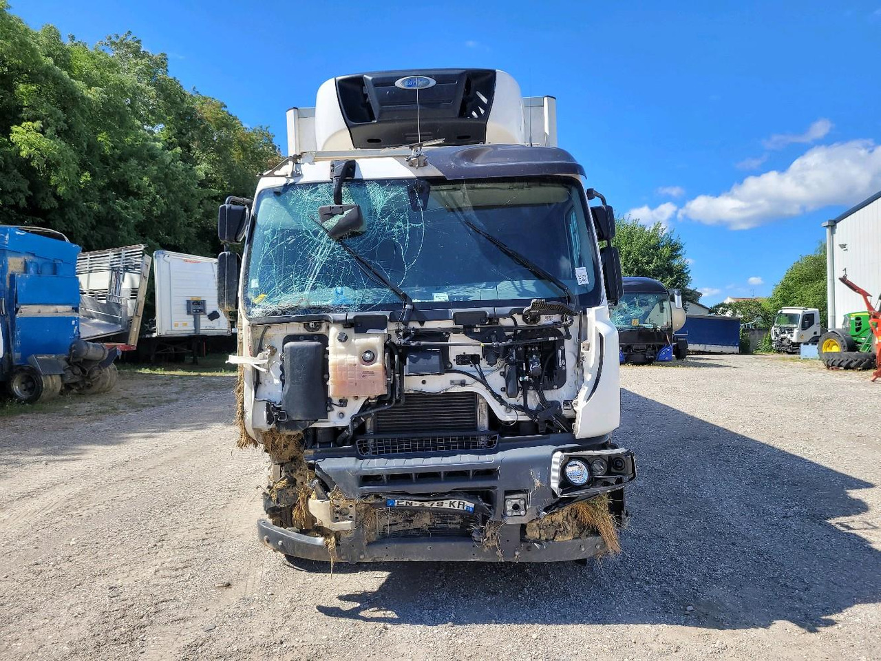 RENAULT D WIDE - Refrigeraattori kuorma-auto: kuva RENAULT D WIDE - Refrigeraattori kuorma-auto RENAULT D WIDE - Refrigeraattori kuorma-auto: kuva RENAULT D WIDE - Refrigeraattori kuorma-auto