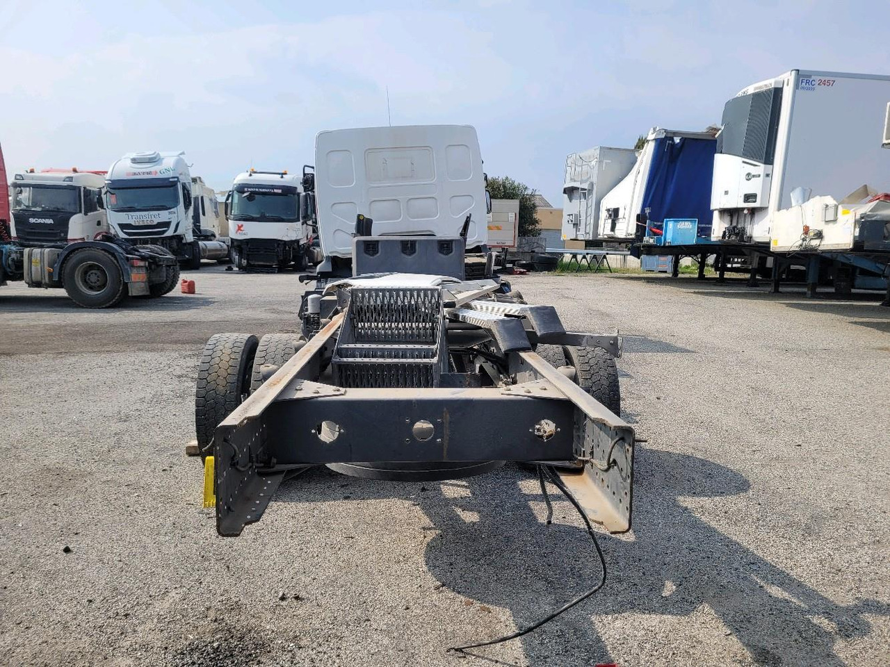 RENAULT D12 - Kuorma-auto alusta: kuva RENAULT D12 - Kuorma-auto alusta RENAULT D12 - Kuorma-auto alusta: kuva RENAULT D12 - Kuorma-auto alusta