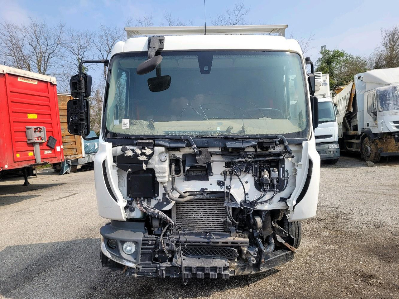 RENAULT D12 - Kuorma-auto alusta: kuva RENAULT D12 - Kuorma-auto alusta RENAULT D12 - Kuorma-auto alusta: kuva RENAULT D12 - Kuorma-auto alusta