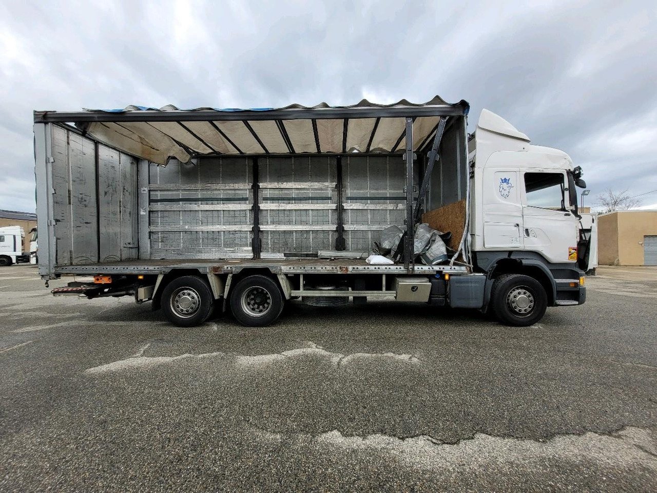 SCANIA R490 - Pressukapelli kuorma-auto: kuva SCANIA R490 - Pressukapelli kuorma-auto SCANIA R490 - Pressukapelli kuorma-auto: kuva SCANIA R490 - Pressukapelli kuorma-auto