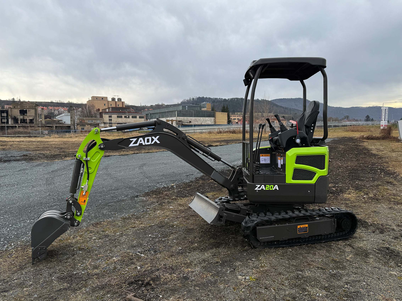 ZAOX ZA20A - Minikuormaaja: kuva ZAOX ZA20A - Minikuormaaja ZAOX ZA20A - Minikuormaaja: kuva ZAOX ZA20A - Minikuormaaja