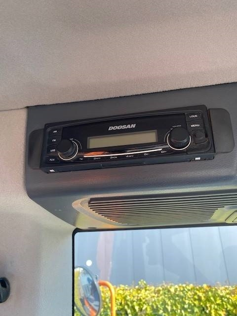 Telakaivukone Doosan DX140 LCR-5: kuva Telakaivukone Doosan DX140 LCR-5 Telakaivukone Doosan DX140 LCR-5: kuva Telakaivukone Doosan DX140 LCR-5