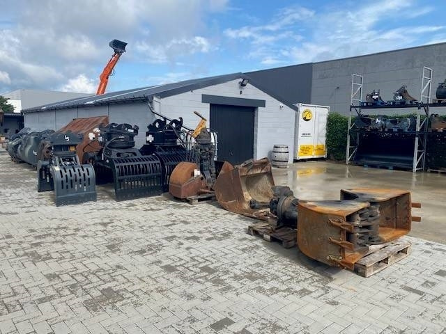 Telakaivukone Doosan DX140 LCR-5: kuva Telakaivukone Doosan DX140 LCR-5 Telakaivukone Doosan DX140 LCR-5: kuva Telakaivukone Doosan DX140 LCR-5