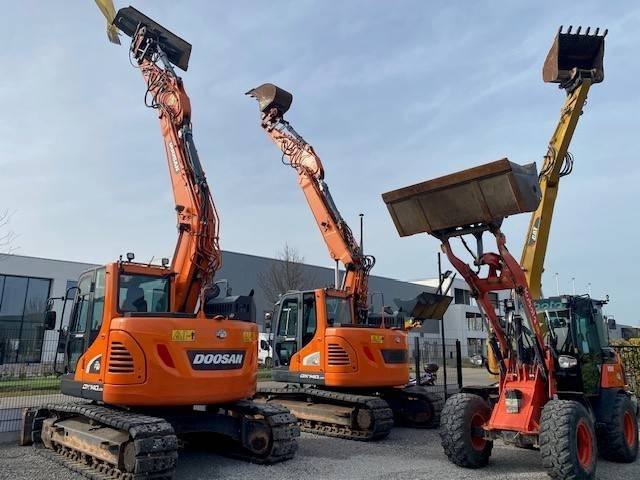 Telakaivukone Doosan DX140 LCR-5: kuva Telakaivukone Doosan DX140 LCR-5 Telakaivukone Doosan DX140 LCR-5: kuva Telakaivukone Doosan DX140 LCR-5