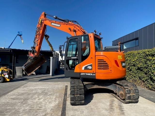 Telakaivukone Doosan DX140 LCR-5: kuva Telakaivukone Doosan DX140 LCR-5 Telakaivukone Doosan DX140 LCR-5: kuva Telakaivukone Doosan DX140 LCR-5