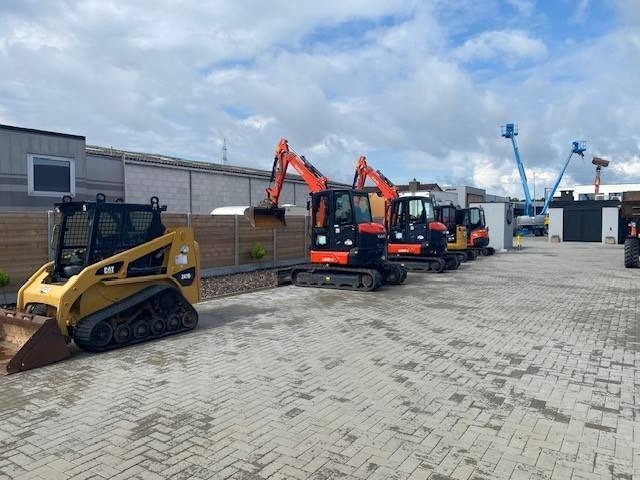 Telakaivukone Doosan DX140 LCR-5: kuva Telakaivukone Doosan DX140 LCR-5 Telakaivukone Doosan DX140 LCR-5: kuva Telakaivukone Doosan DX140 LCR-5