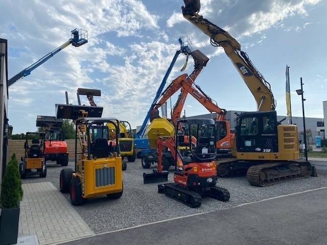 Kubota U 50-5 - Minikuormaaja: kuva Kubota U 50-5 - Minikuormaaja Kubota U 50-5 - Minikuormaaja: kuva Kubota U 50-5 - Minikuormaaja