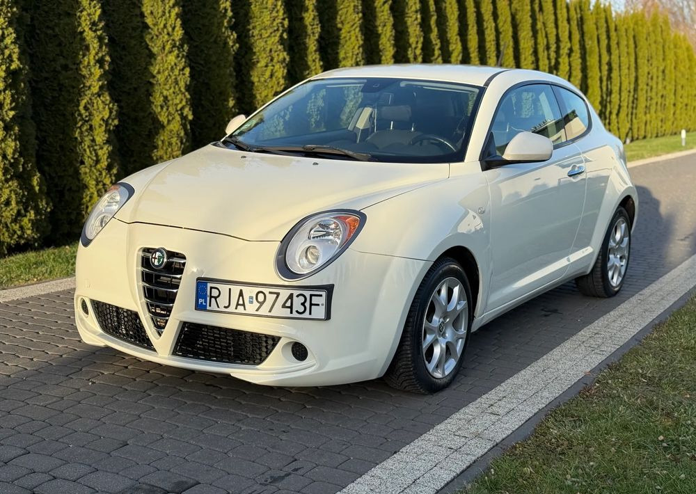 Alfa Romeo Mito - Henkilöauto: kuva Alfa Romeo Mito - Henkilöauto Alfa Romeo Mito - Henkilöauto: kuva Alfa Romeo Mito - Henkilöauto