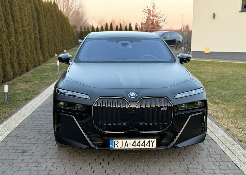 BMW Seria 7 - Sedan: kuva BMW Seria 7 - Sedan BMW Seria 7 - Sedan: kuva BMW Seria 7 - Sedan