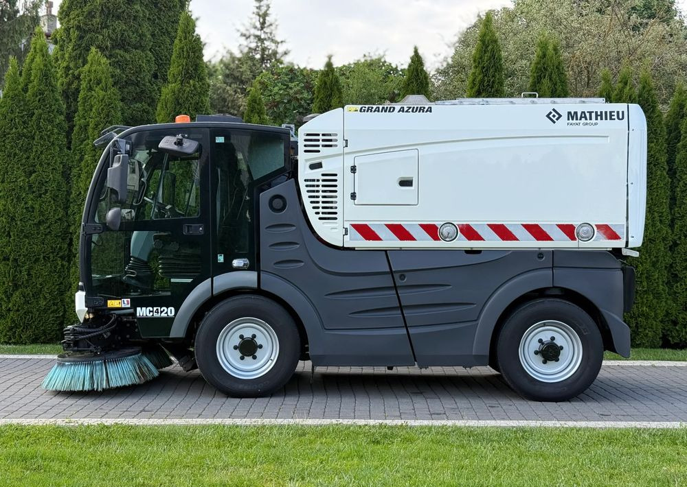 Inny MATHIEU GRAND AZURA MC420 ZAMIATARKA - Roska-auto: kuva Inny MATHIEU GRAND AZURA MC420 ZAMIATARKA - Roska-auto Inny MATHIEU GRAND AZURA MC420 ZAMIATARKA - Roska-auto: kuva Inny MATHIEU GRAND AZURA MC420 ZAMIATARKA - Roska-auto