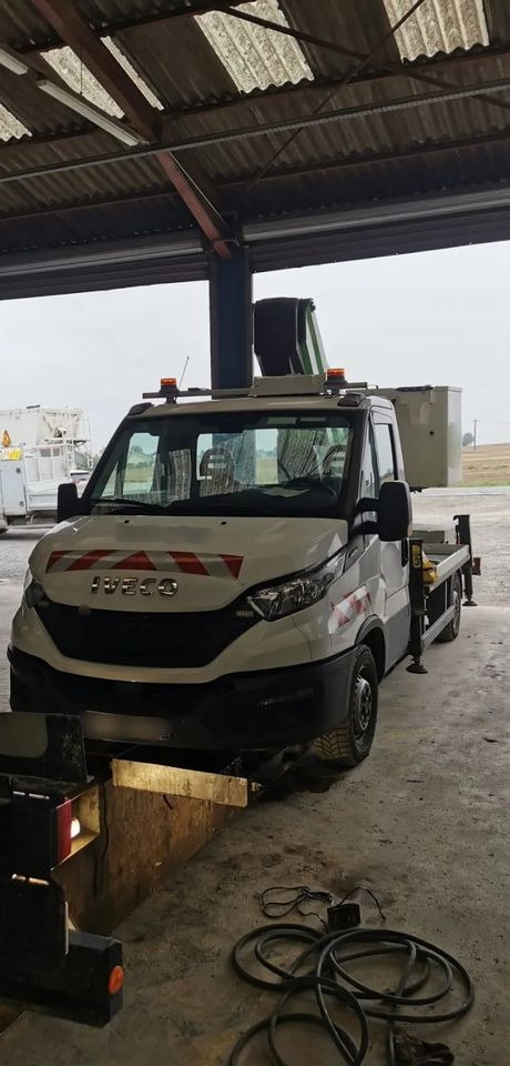 Iveco DAILY WINDA ELEKTRYK / HYBRYDA - Itsekulkevat henkilönostimet: kuva Iveco DAILY WINDA ELEKTRYK / HYBRYDA - Itsekulkevat henkilönostimet Iveco DAILY WINDA ELEKTRYK / HYBRYDA - Itsekulkevat henkilönostimet: kuva Iveco DAILY WINDA ELEKTRYK / HYBRYDA - Itsekulkevat henkilönostimet