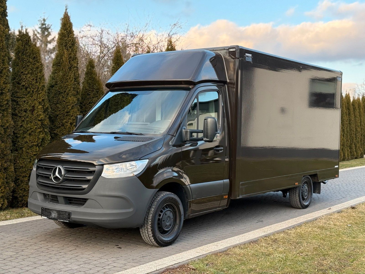 Mercedes-Benz SPRINTER 315 CDI KLIMA - Jakeluauto: kuva Mercedes-Benz SPRINTER 315 CDI KLIMA - Jakeluauto Mercedes-Benz SPRINTER 315 CDI KLIMA - Jakeluauto: kuva Mercedes-Benz SPRINTER 315 CDI KLIMA - Jakeluauto