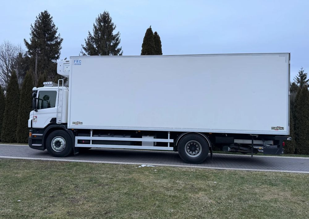 Scania P 280 CHEREAU CARRIER HAKÓWKA - Refrigeraattori kuorma-auto: kuva Scania P 280 CHEREAU CARRIER HAKÓWKA - Refrigeraattori kuorma-auto Scania P 280 CHEREAU CARRIER HAKÓWKA - Refrigeraattori kuorma-auto: kuva Scania P 280 CHEREAU CARRIER HAKÓWKA - Refrigeraattori kuorma-auto