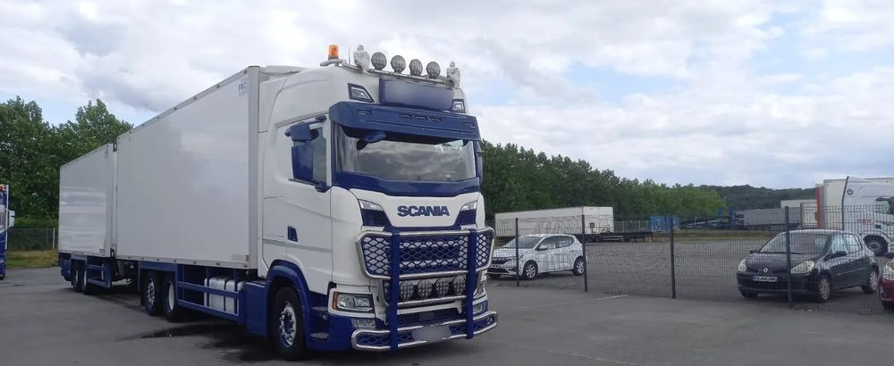 Scania S 500 CARIER FRIGO 6X2 RETARDER - Refrigeraattori kuorma-auto: kuva Scania S 500 CARIER FRIGO 6X2 RETARDER - Refrigeraattori kuorma-auto Scania S 500 CARIER FRIGO 6X2 RETARDER - Refrigeraattori kuorma-auto: kuva Scania S 500 CARIER FRIGO 6X2 RETARDER - Refrigeraattori kuorma-auto