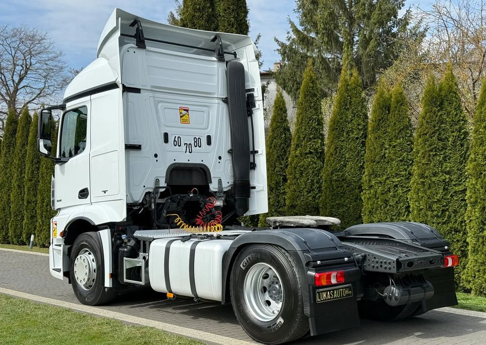 Mercedes-Benz ACTROS 1845 HYDRAULIKA - Vetopöytäauto: kuva Mercedes-Benz ACTROS 1845 HYDRAULIKA - Vetopöytäauto Mercedes-Benz ACTROS 1845 HYDRAULIKA - Vetopöytäauto: kuva Mercedes-Benz ACTROS 1845 HYDRAULIKA - Vetopöytäauto