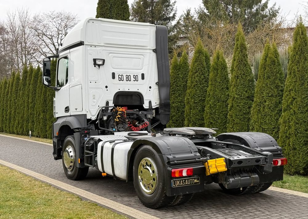 Mercedes-Benz AROCS 1843 HYDRAULIKA - Vetopöytäauto: kuva Mercedes-Benz AROCS 1843 HYDRAULIKA - Vetopöytäauto Mercedes-Benz AROCS 1843 HYDRAULIKA - Vetopöytäauto: kuva Mercedes-Benz AROCS 1843 HYDRAULIKA - Vetopöytäauto