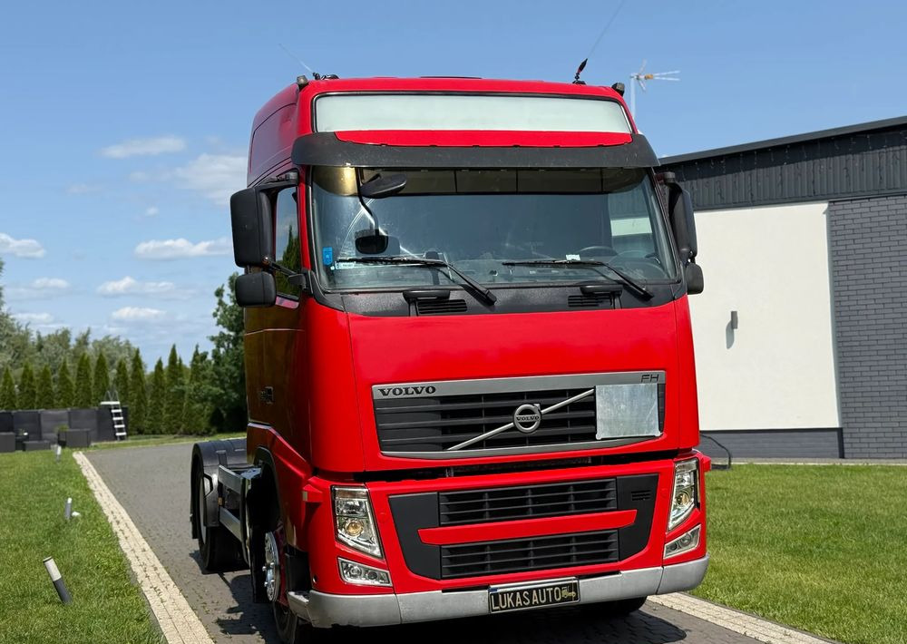 Volvo FH 420 AUTOMAT EURO 5 - Vetopöytäauto: kuva  Volvo FH 420 AUTOMAT EURO 5 - Vetopöytäauto Volvo FH 420 AUTOMAT EURO 5 - Vetopöytäauto: kuva  Volvo FH 420 AUTOMAT EURO 5 - Vetopöytäauto
