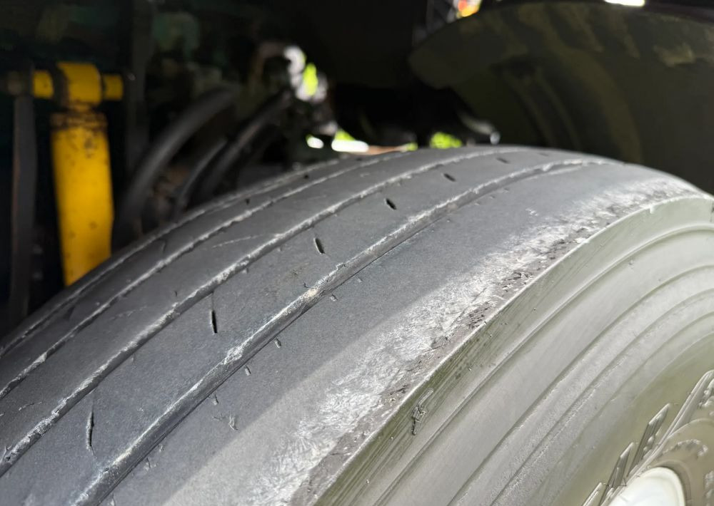 Vetopöytäauto Volvo FH 440 AUTOMAT EURO 5 LODÓWKA: kuva Vetopöytäauto Volvo FH 440 AUTOMAT EURO 5 LODÓWKA Vetopöytäauto Volvo FH 440 AUTOMAT EURO 5 LODÓWKA: kuva Vetopöytäauto Volvo FH 440 AUTOMAT EURO 5 LODÓWKA