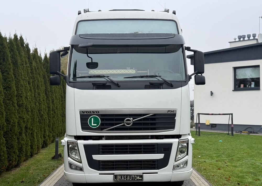 Volvo FH 460 XXL AUTOMAT EURO 5 - Vetopöytäauto: kuva Volvo FH 460 XXL AUTOMAT EURO 5 - Vetopöytäauto Volvo FH 460 XXL AUTOMAT EURO 5 - Vetopöytäauto: kuva Volvo FH 460 XXL AUTOMAT EURO 5 - Vetopöytäauto