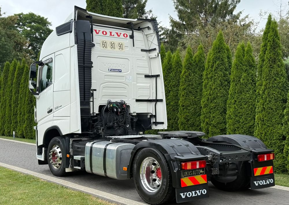 Volvo FH 500 PARK COOL LODÓWKA - Vetopöytäauto: kuva  Volvo FH 500 PARK COOL LODÓWKA - Vetopöytäauto Volvo FH 500 PARK COOL LODÓWKA - Vetopöytäauto: kuva  Volvo FH 500 PARK COOL LODÓWKA - Vetopöytäauto